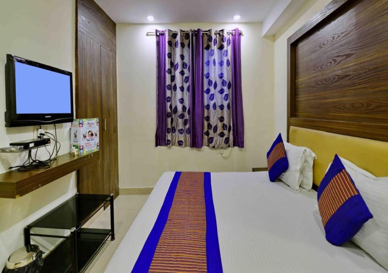 Hotel Perfect Spot- Main Bazar - Walking Metro Station Ню Делхи Екстериор снимка